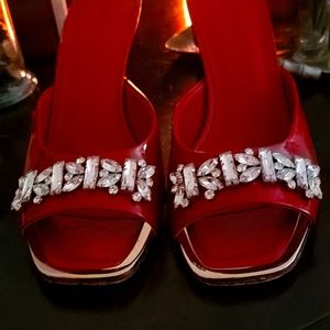 Karl Lagerfeld 10M 41B Red Patent Leather Heels